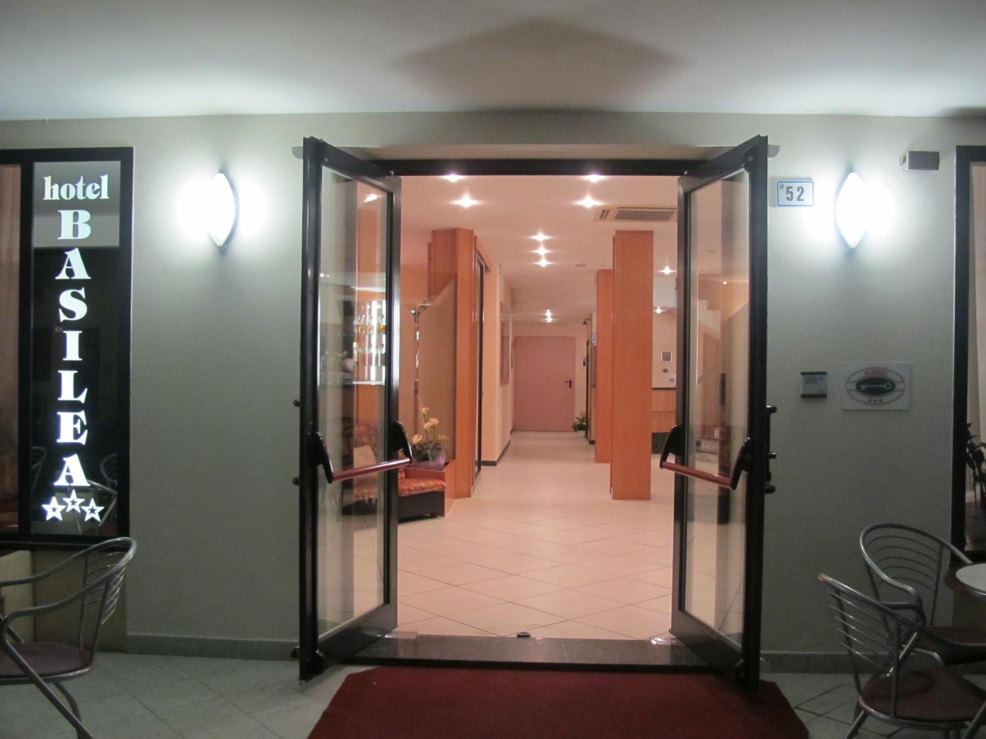 Hotel Basilea Bellaria-Igea Marina Exterior foto